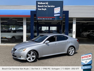 Lexus IS 250 Business / NL-Auto / 6-Cilinder / 208 PK / Vol-Leder / Stoelverwarming / Cruise-Control / Climate-Control / Radio-Bluetooth / Navi / Camera-Achter / 18'' LMV / All-Season / ENZ.