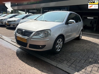 Volkswagen Polo 1.2-12V Trendline | AIRCO | 12MND GARANTIE |CRUISE |LMV |
