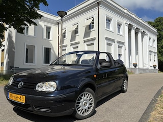 Volkswagen Golf 4 Cabriolet 1.8 Trendline
