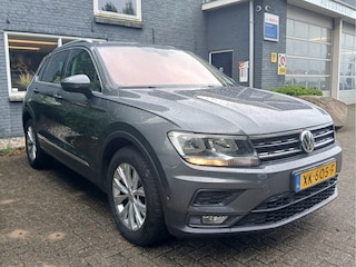 Volkswagen Tiguan 1.5 TSI Comfortline Business / NL auto / trekhaak / verw voorruit