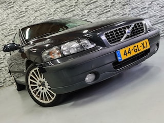 Volvo S60 2.4 T *200PK*Stoelverwarming*Trekhaak*NAP*!