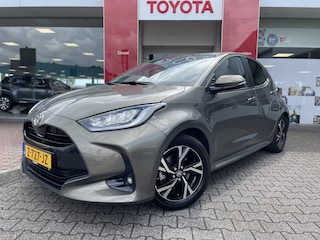 Toyota Yaris 1.5 Hybrid 115 First Edition | Navi | Keyless entry + start | Ap