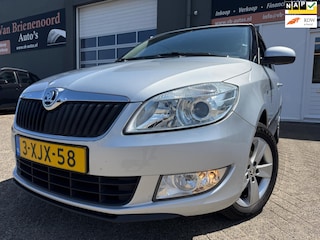 Skoda Fabia Combi 1.2 TSI Drive van 1ste Eig met parkeersensoren en navigatie en airco en cruise controle