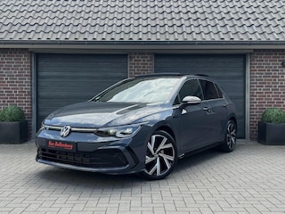 Volkswagen Golf 1.5 eTSI DSG R-Line IQ Keyless Blackstyle Panorama
