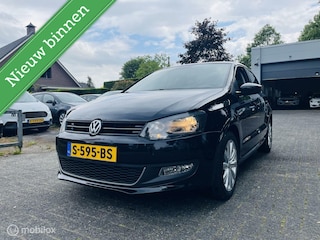 Volkswagen Polo 1.2 TSI Highline Pano-dak / Clima / PDC / Trekaak / LM