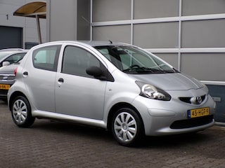 Toyota Aygo 1.0-12V|5-deurs|Stuurbekrachtiging|Radio|Aux