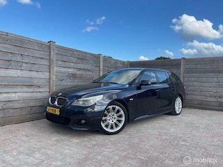 BMW 5-serie Touring 530d Executive M-Pakket-Headup-Leder