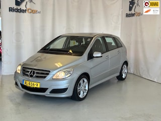 Mercedes-Benz B-klasse 200|AUTOMAAT|CRUISE|TREKHAAK|NAVI|STOELVERW|
