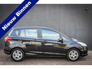 Ford B-MAX 1.0 EcoBoost Style Net binnen, wordt nog showroom klaargemaakt