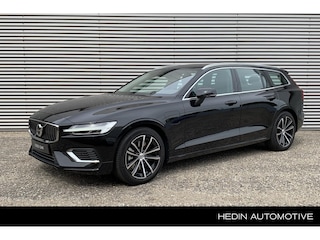 Volvo V60 T6 AWD Plug-In Essential | Park Assist voor+achter | Lederen bekleding | Apple Carplay / Android auto