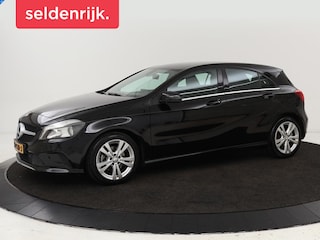 Mercedes-Benz A-klasse 180 Urban | Stoelverwarming | Navigatie | Sportstoelen | Half leder | Cruise control | Park Assist | Airco | Bluetooth