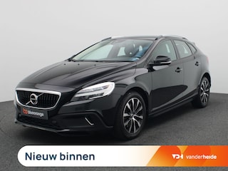 Volvo V40 1.5 T3 Momentum 150PK Aut. Achteruitrijcamera, Full LED verlichting, Parkeersensoren voor en achter, Cruise Controle, Stoelverwarming, Navi, 17" LM Velgen