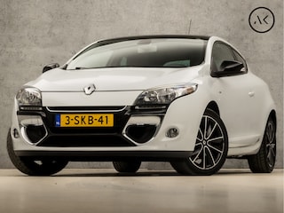 Renault Mégane Coupé 1.2 TCe Bose (PANORAMADAK, NAVIGATIE, CLIMATE, BOSE AUDIO, LEDEREN SPORTSTOELEN, LM VELGEN, BLUETOOTH, CRUISE, PARKEERSENSOREN, NIEUWE APK, NIEUWSTAAT)