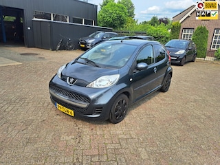 Peugeot 107 1.0-12V XS