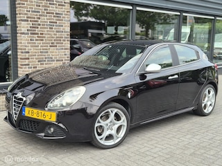 Alfa Romeo Giulietta 1.4 T Distinctive | LEER | NAVI | CLIMA | STOEL.V | PDC | 17'' |