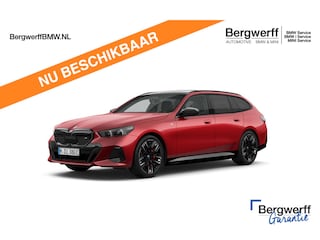 BMW i5 Touring M60 xDrive - Onderstel Prof - Pano - Carbon IN+Exterieur - Bowers & Wilkins