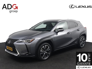 Lexus UX 250h Preference Line | Stoel en Stuurverwarming | Dodehoek Detectie | Parkeersensoren Rondom | Keyless Entry |