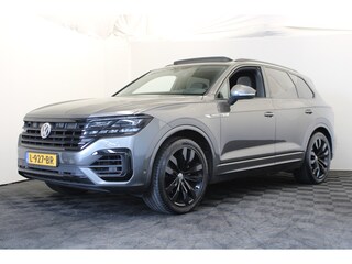 Volkswagen Touareg 3.0 TDI R-Line |Pano|Trekhaak|Achterbank verw.|