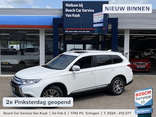 Mitsubishi Outlander 2.0 Instyle / Automaat / NL-Auto / 42.000 KM / Dealer-Onderhouden / 1e-Eigenaar / 7-Zitter / Schuif-Kanteldak / Vol-Leder / Stoelverwarming / Stuurverwarming / Cruise-Control / Keyless / Trekhaak / Elektr.-Achterklep / Elektr.-bestuurderstoel / Dodehoek-Detectie / Climate-Control / 360°-Camera / DAB Radio-Bluetooth / LED / Navi / ENZ.