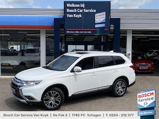 Mitsubishi Outlander 2.0 Instyle / Automaat / NL-Auto / 42.000 KM / Dealer-Onderhouden / 1e-Eigenaar / 7-Zitter / Schuif-Kanteldak / Vol-Leder / Stoelverwarming / Stuurverwarming / Cruise-Control / Keyless / Trekhaak / Elektr.-Achterklep / Elektr.-bestuurderstoel / Dodehoek-Detectie / Climate-Control / 360°-Camera / DAB Radio-Bluetooth / LED / Navi / ENZ.