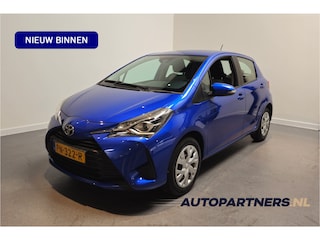 Toyota Yaris 1.5 VVT-i Aspiration - Navi - Achteruitrijcamera