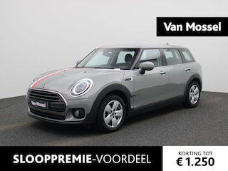 Mini Clubman 1.5 Cooper Essential AUTOMAAT | Cruise Controle | Achteruitrij Camera | Navigatie | Stoelverwarming | Apple Carplay / Android Auto |