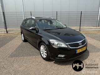Kia Ceed cee'd Sporty Wagon 1.4 CVVT X-ecutive NWE APK Dakraam Stoelverwarming