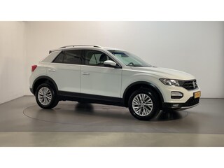 Volkswagen T-Roc 1.5 TSI 150pk DSG Style Business Virtual Cockpit Navigatie Camera Stoelverwarming