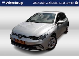 Volkswagen Golf 1.0 TSI 110pk Life / LED / Parkeersensoren / LM velgen 16 inch / NAVI by App Connect / Allseason