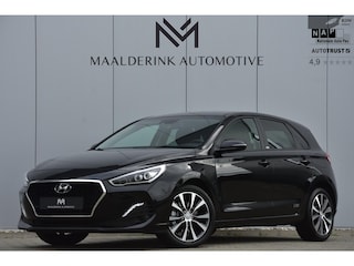 Hyundai i30 1.4 T-GDI Automaat Premium Camera, Navi, Stoelverwarming, Led
