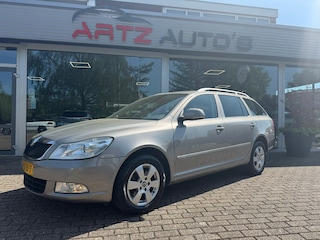 Skoda Octavia Combi 1.2 TSI Elegance Automaat l Xenon