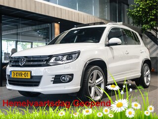 Volkswagen Tiguan 1.4 TSI R-Line Edition Panorama | Trekhaak | Navigatie | Cruise
