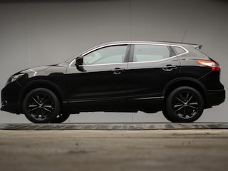 Nissan Qashqai 1.2 Acenta BLACK SPORT (NAVI,LED,XENON,STOELVERWARMING,CAMERA,PDC,GETINT,TREKHAAK,CRUISE,CLIMATE,NETTESTAAT)