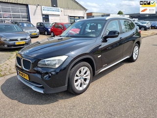 BMW X1 SDrive18i Executive NAV.+ Clima Bj:2010 NAP!