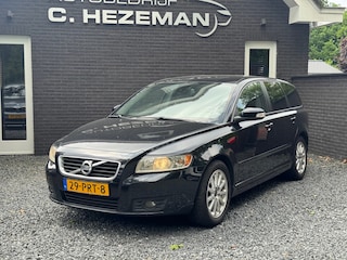 Volvo V50 2.0D Momentum LEDER CRUISE NAVI Sportvelgen