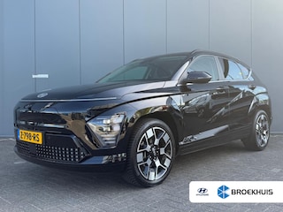 Hyundai Kona 65.4 kWh 217pk Comfort Smart | Carplay | Camera | Climate | Keyless | Navigatie | Full Led | Elek. Klep | 19" Lichtmetaal | Winterpakket | Adapt. Cruisecontrol | Dodehoek Detectie | Parkeer Assistent | Head-up Display | 1e Eigenaar