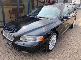 Volvo V70 2.0T Edition II Sport 180PK LEER / SUNROOF / TREKHAAK