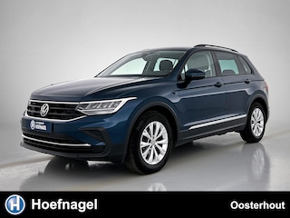 Volkswagen Tiguan 1.5 TSI Life | Adaptieve Cruise Control | Stoelverwarming | Trekhaak | Navigatie