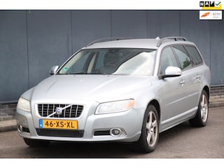 Volvo V70 2.5T Momentum Leer/Parkeersensor/Trekhaak