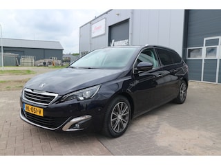 Peugeot 308 SW 1.2 PureTech Blue Lease Premium