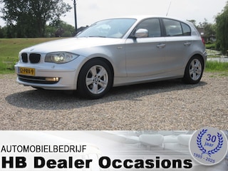 BMW 116i EffDyn. Ed. Business Line Ultimate Edition - Airco - 6 Bak - Leer 74.000 Km NAP - 1e Eigenaar