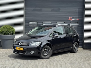 Volkswagen Golf Plus 1.2 TSI Highline BlueMotion | Carplay | Lichtmetalen Velgen | Parkeersensoren | Climate Control |