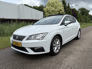 Seat Leon 1.0 EcoTSI Style Business Intense / AUTOMAAT / PANORAMADAK / NAVI / 110dkm! NAP!