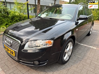 Audi A4 Avant 1.6 Advance / Navi / PDC / Clima.