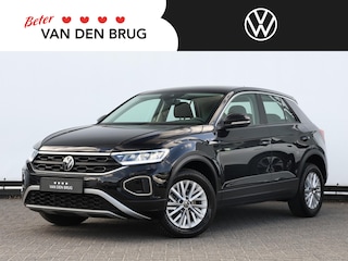 Volkswagen T-Roc 1.0 TSI Life 115 PK | LED | Adaptive Cruise control | 16 inch velgen | Parkeersensoren | Climate control | Digitaal dashboard | App connect