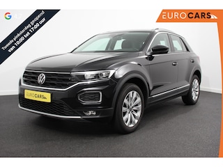 Volkswagen T-Roc 1.5 TSI 150pk DSG Sport Volkswagen T-Roc 1.5 TSI DSG Sport | Navigatie | Adaptive Cruise Control | Digitale Cockpit | Camera | Elektirsche Achterklep |
