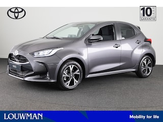 Toyota Yaris 1.5 Hybrid 115 Dynamic | Comfort Pakket | Parkeersensor voor en achter | voorstoelen verwarmd | Dodehoek detectie |