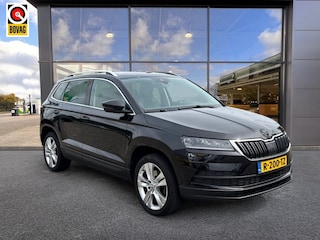 Skoda Karoq 1.0TSI Style Bus. | Veel opties! | Leer | Camera | adapt. Cruise