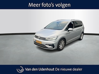 Volkswagen Touran 1.4 TSI 150pk Highline Business R 7persoons DSG / Navigatie / Stoelverwarming / LED