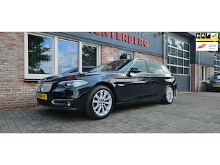 BMW 5-serie Touring 520i High Executive Trekhaak! Leer! Automaat! NAP! Xenon! Mooie/Nette Auto!